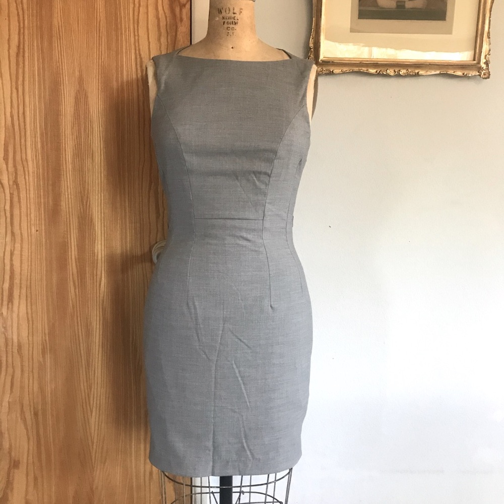 Very flattering gray dress
